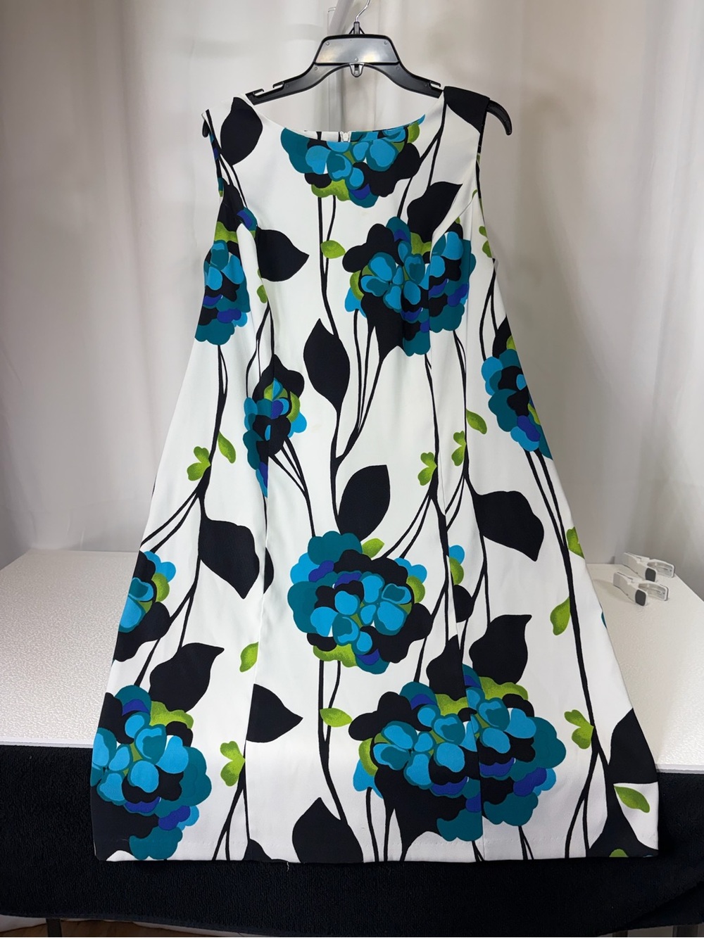 dressbarn White Midi Dress with Blue, Teal & Green Floral Design 4101